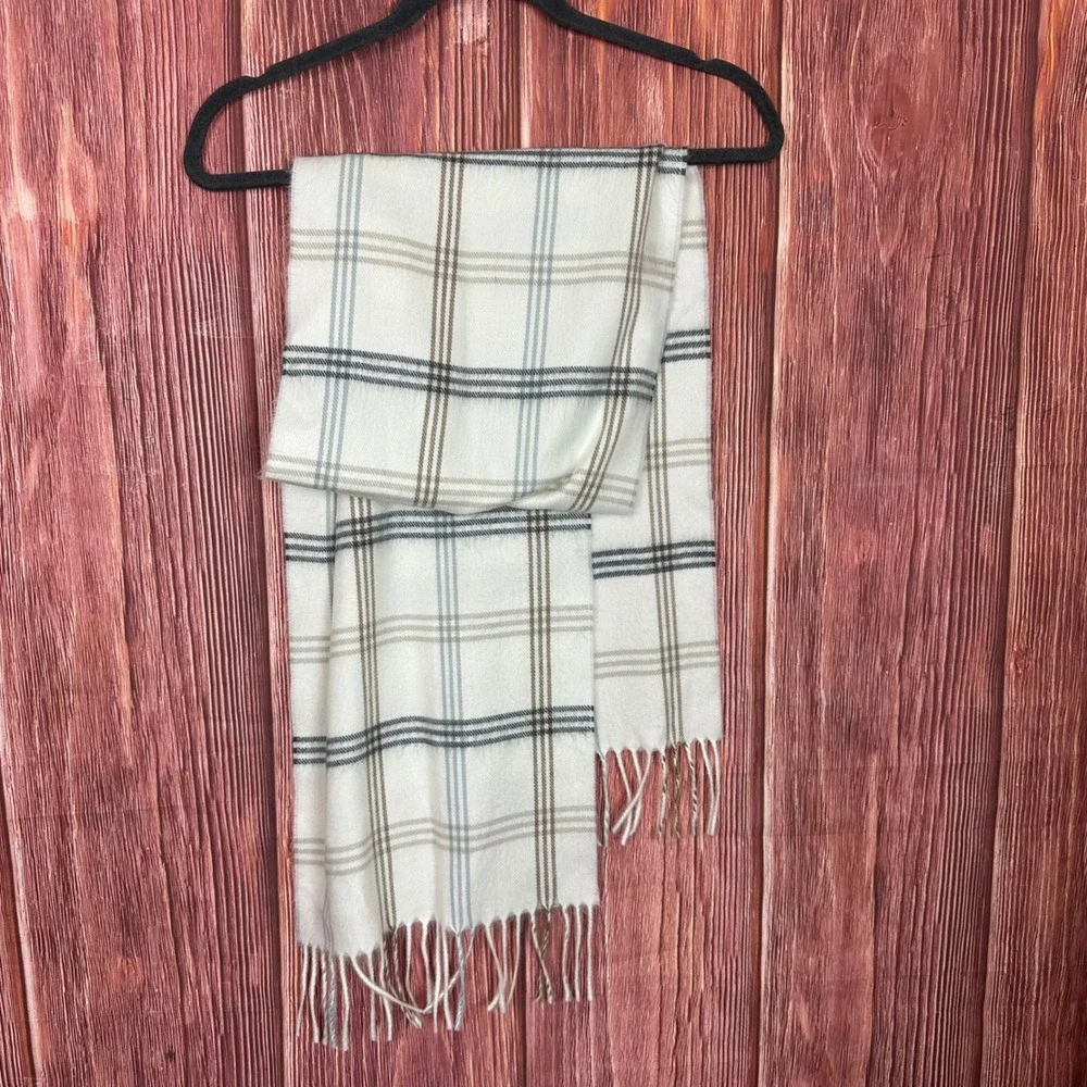 D&Y Softer Than Cashmere Plaid Scarf Ivory Brown Blue Acrylic Fringe Winter